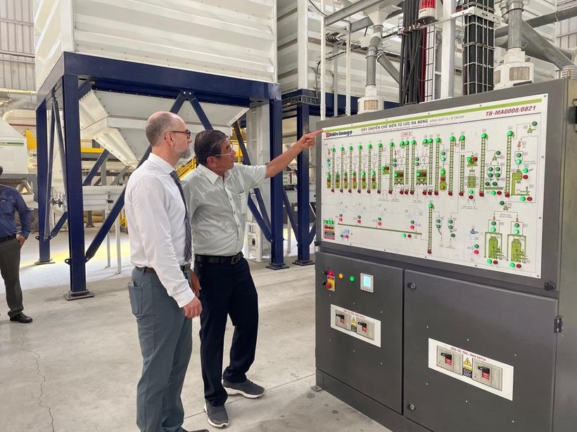 Doanh nghiệp tư nhân Hồ Quang Trí nổi tiếng với sản phẩm gạo ST25.