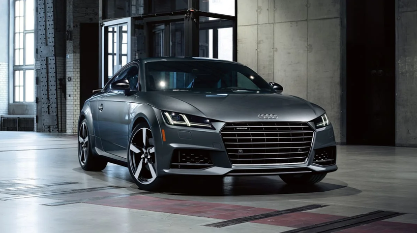 Audi TT: Audi dừng sản xuất dòng xe TT sau mô hình 2023. Châu Âu có phiên bản Final Addition nhưng không đưa vào Mỹ. Giống như R8, TT được đồn đoán sẽ có người kế nhiệm điện sau này.