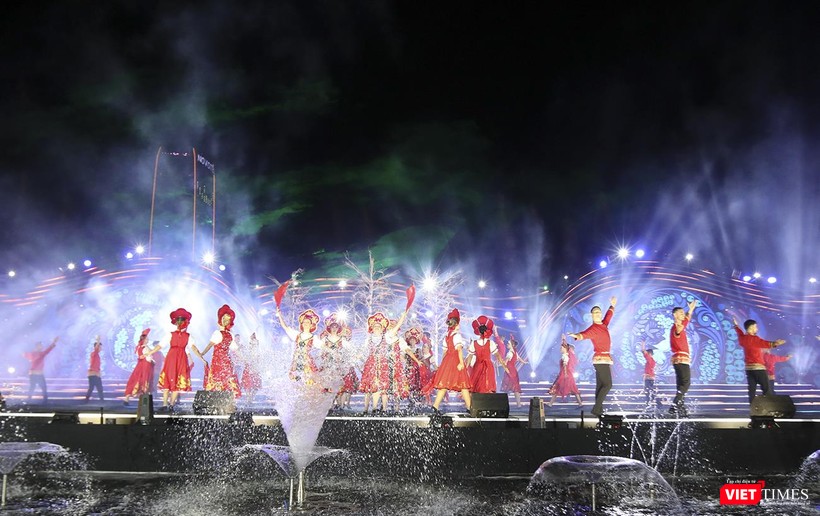 Màn trình diễn nghệ thuật tại đêm khai mạc DIFF 2019