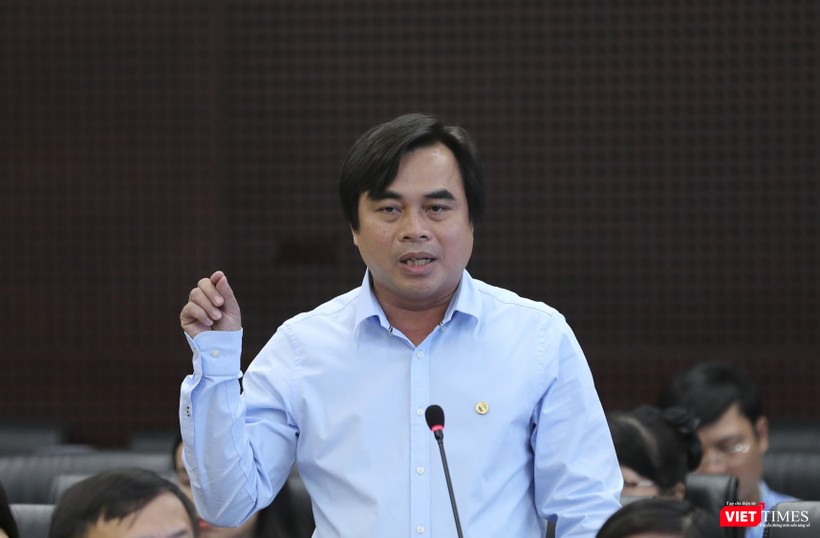 Ông Tô Văn Hùng – Giám đốc Sở TN&MT TP Đà Nẵng trả lời ý kiến cử tri Ông Tô Văn Hùng – Giám đốc Sở TN&MT TP Đà Nẵng trả lời ý kiến cử tri