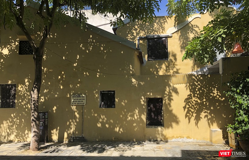 Bức tường "huyền thoại" , nơi được các bạn trẻ checkin khi đến Hội An đã được sơn mới trở lại