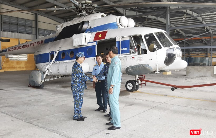 Lực lượng không quân chuẩn bị lên đường