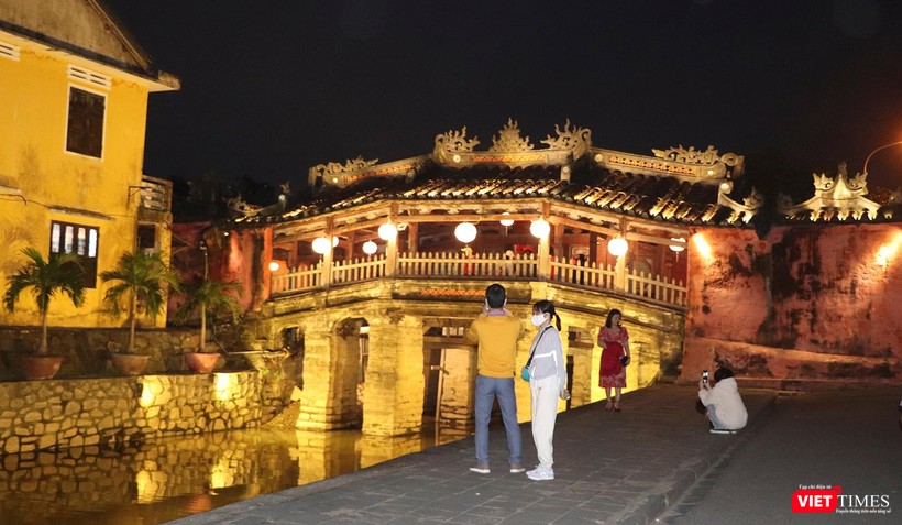 Chùa Cầu trong đêm &quot;Hội đèn lồng Hội An&quot;