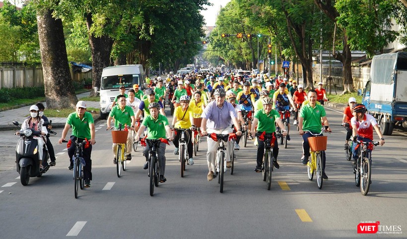 Sự kiện thu hút rất đông người dân tham gia Sự kiện thu hút rất đông người dân tham gia