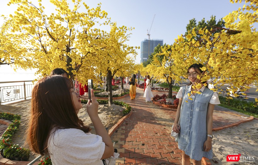 Chụp ảnh checkin