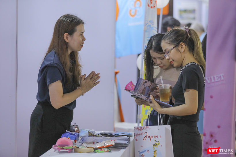 vt_le hoi viet nhat 2023 8.png