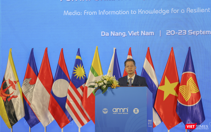 vt_khai mac amri 10.png