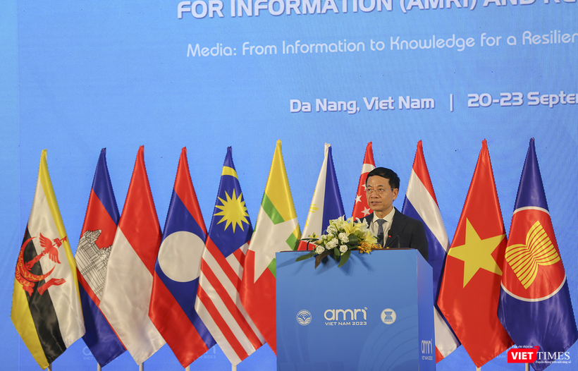 vt_khai mac amri 11.png