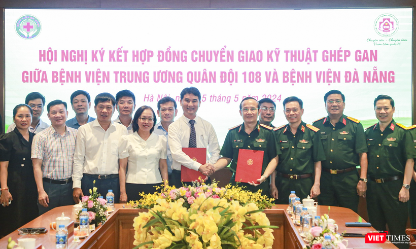 Hội nghị ký kết chuyển giao công nghệ ghép gan còn có sự tham dự của lãnh đạo Sở Y tế TP Đà Nẵng vt_chuyen giao ghep gan 3.png