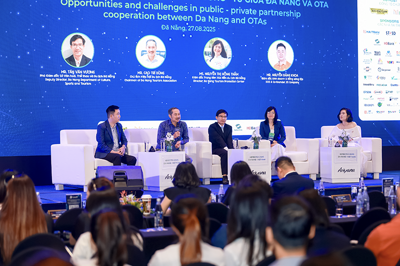 Các diễn giả tham gia đối thoại trong khuôn khổ hội thảo “Đà Nẵng: Kết nối số, nâng tầm điểm đến” đã thu hút sự quan tâm tham gia của cơ quan quản lý, hiệp hội du lịch, doanh nghiệp và các nền tảng OTA quốc tế.