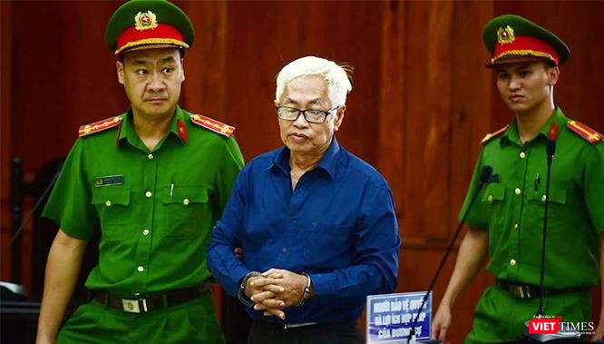 Bị cáo Trần Phương Bình bị tuyên y án sơ thẩm. Bị cáo Trần Phương Bình bị tuyên y án sơ thẩm.