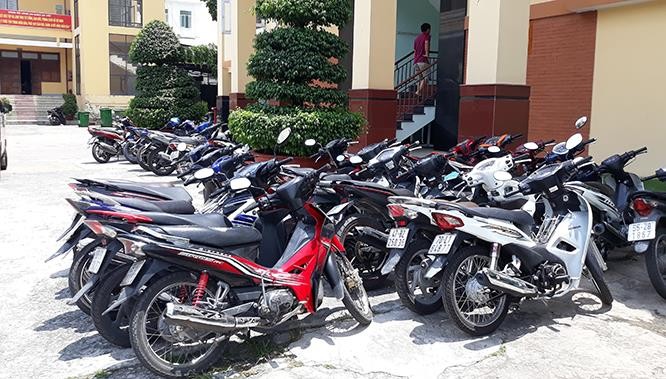 Tang vật vụ án.