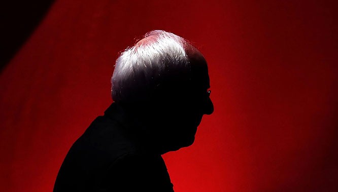 Covid-19 đặt dấu chấm hết cho chặng đua vào Nhà Trắng của ông Sanders