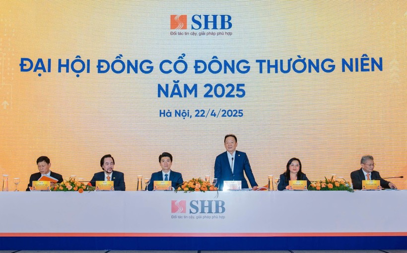 ĐHĐCĐ thường niên năm 2025 của SHB. Ảnh: HT SHB.jpeg