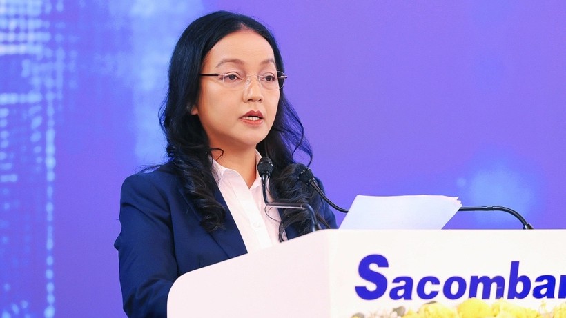 Bà Nguyễn Đức Thạch Diễm. Ảnh: Sacombank 