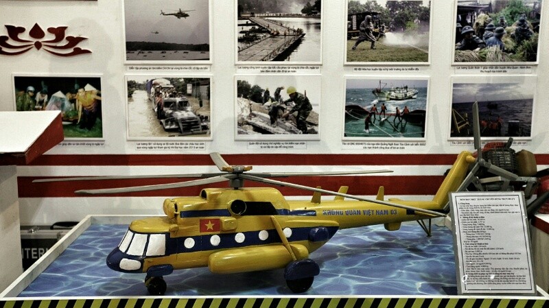 Việt Nam lần đầu phô diễn nhiều vũ khí, trang bị hiện đại sẵn sàng chiến đấu ảnh 11