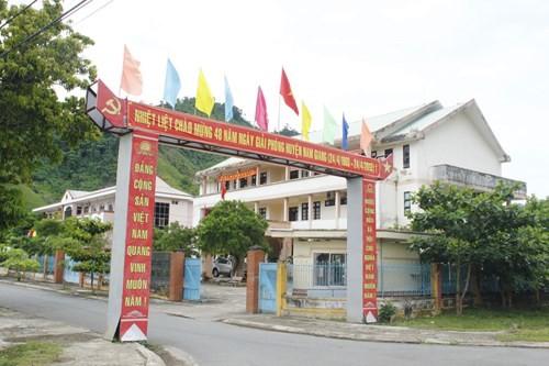 Trụ sở khang trang của huyện nghèo đòi xây trung tâm hành chinh 100 tỉ ảnh 5