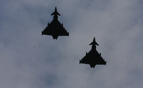 Máy bay chiến đấu hộ tống đoàn Chủ tịch nước Trương Tấn Sang thăm Đức ảnh 5