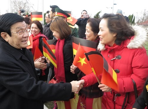 Máy bay chiến đấu hộ tống đoàn Chủ tịch nước Trương Tấn Sang thăm Đức ảnh 10