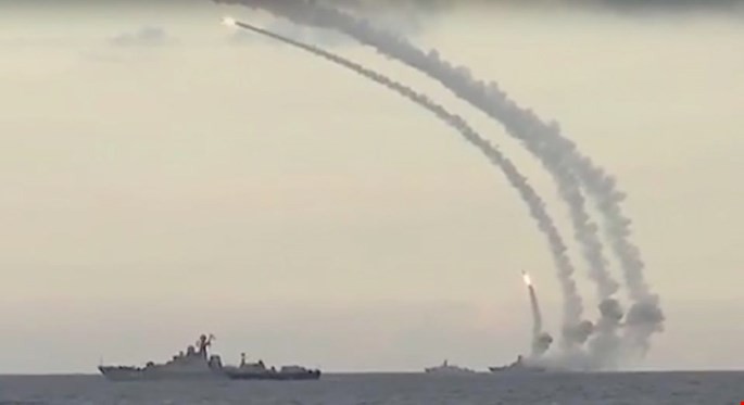 Hai chiến hạm tàng hình Gepard mới của Việt Nam thử nghiệm trên biển  ảnh 2