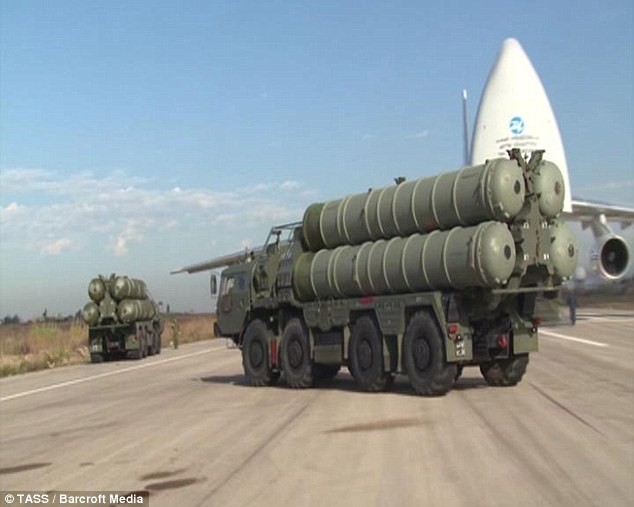 Hệ thống S-400 được Nga triển khai tại căn cứ không quân tại Latakia