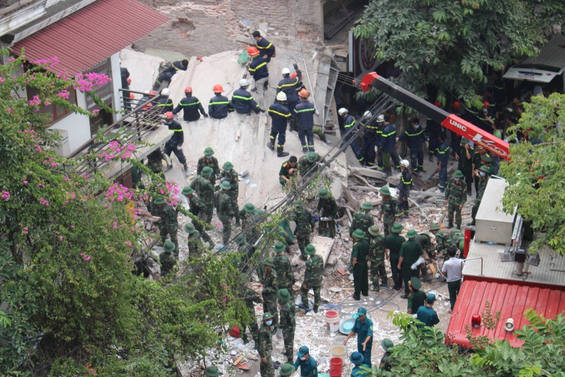 Vụ sập nhà 43 Cửa Bắc làm 2 người tử vong: Chủ nhà đã cảnh báo trước ảnh 4