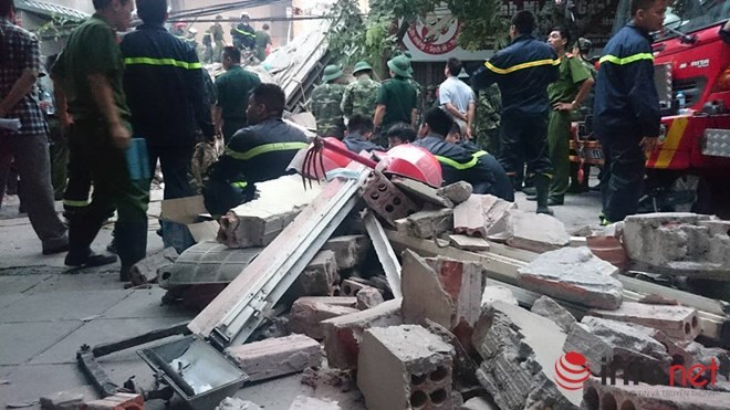 Vụ sập nhà 43 Cửa Bắc làm 2 người tử vong: Chủ nhà đã cảnh báo trước ảnh 8 Vụ sập nhà 43 Cửa Bắc làm 2 người tử vong: Chủ nhà đã cảnh báo trước ảnh 8