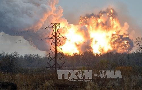 Thượng nghị sĩ McCaine: Ukraine dùng bom chùm là ‘lỗi của Mỹ’  ảnh 1