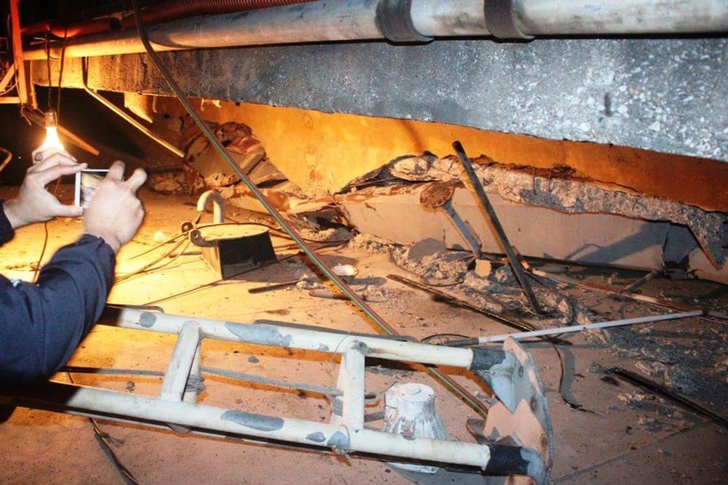 Trụ cầu An Thái bị hư hỏng nặng.