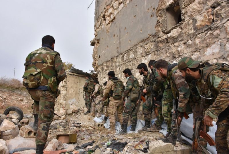 Binh sĩ Syria chuẩn bị tấn công
