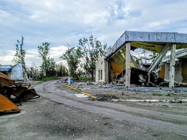 Cuộc chiến đẫm máu giành giật sân bay Lugansk, Ukraine ảnh 7 Cuộc chiến đẫm máu giành giật sân bay Lugansk, Ukraine ảnh 7