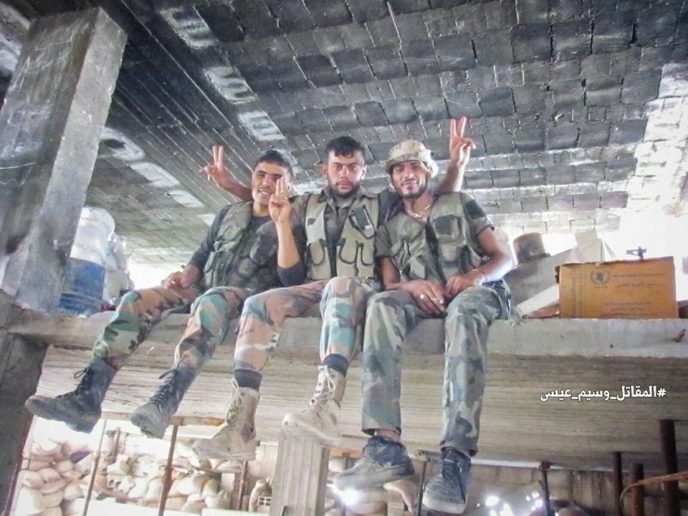 Quân đội Syria tấn công dữ dội phe thánh chiến cố thủ đông Damascus ảnh 7