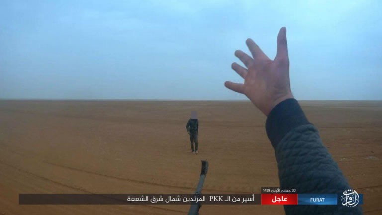 Mỹ lại không kích nhầm đồng minh, IS đánh người Kurd Syria điên đảo ảnh 22 Mỹ lại không kích nhầm đồng minh, IS đánh người Kurd Syria điên đảo ảnh 22