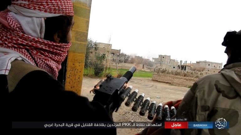 Mỹ lại không kích nhầm đồng minh, IS đánh người Kurd Syria điên đảo ảnh 2 Mỹ lại không kích nhầm đồng minh, IS đánh người Kurd Syria điên đảo ảnh 2