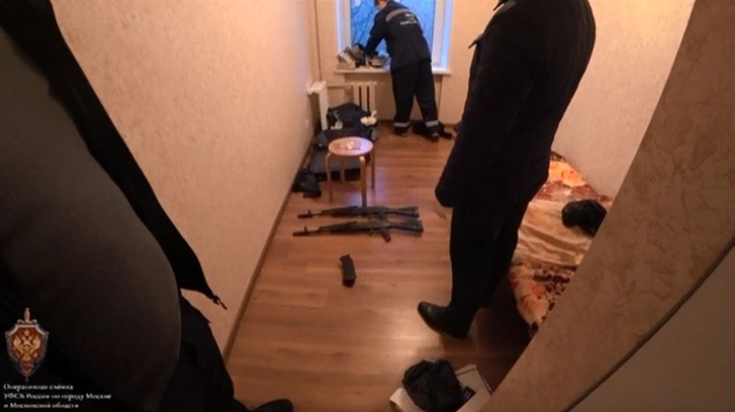 FSB Nga bắt giữ các tay súng khủng bố IS ở Moscow. Ảnh: RT.