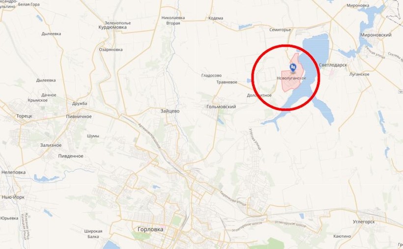 Quân đội Nga và dân quân Donetsk tiến vào làng Novoluganskoye. Ảnh RIA.FAN. Quân đội Nga và dân quân Donetsk tiến vào làng Novoluganskoye. Ảnh RIA.FAN.