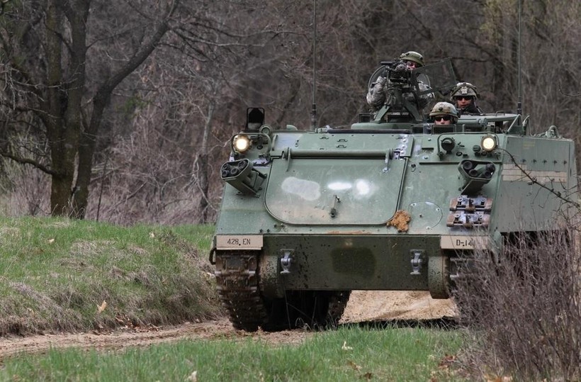 Xe thiết giáp M113A3 quân đội Tây Ban Nha. Ảnh mil.in.ua