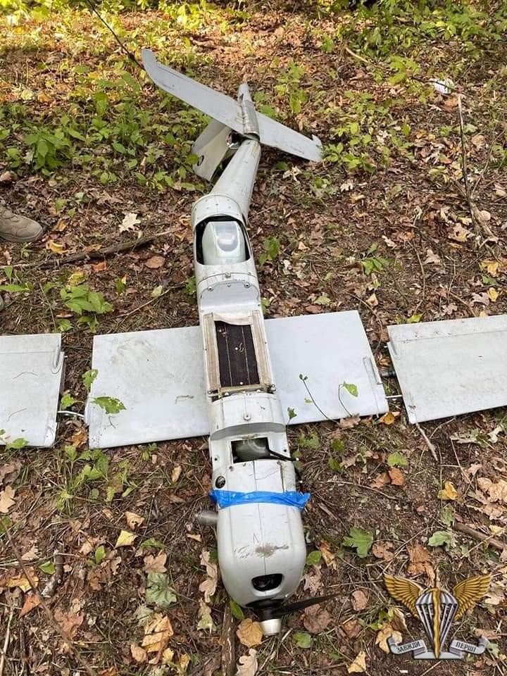 Orlan-10 của Nga, bị vô hiệu hóa bằng vũ khí EW, tháng 8/2022. Ảnh: Lực lượng đổ bộ tấn công đường không Ukraine.