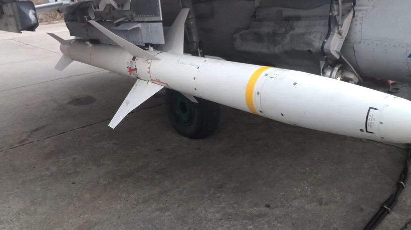 Tên lửa chống radar AGM-88 HARM trên tiêm kích MiG-29 Ukraine. Tháng 9 /2022. Ảnh Militaryi Ukraina. Tên lửa chống radar AGM-88 HARM trên tiêm kích MiG-29 Ukraine. Tháng 9 /2022. Ảnh Militaryi Ukraina.