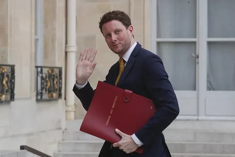 Bộ trưởng giao thông vận tải Clément Beaune cho biết, Pháp không còn có thể dung thứ cho những người sử dụng máy bay riêng đi lại thoải mái. Michel Spangler/AP Bộ trưởng giao thông vận tải Clément Beaune cho biết, Pháp không còn có thể dung thứ cho những người sử dụng máy bay riêng đi lại thoải mái. Michel Spangler/AP