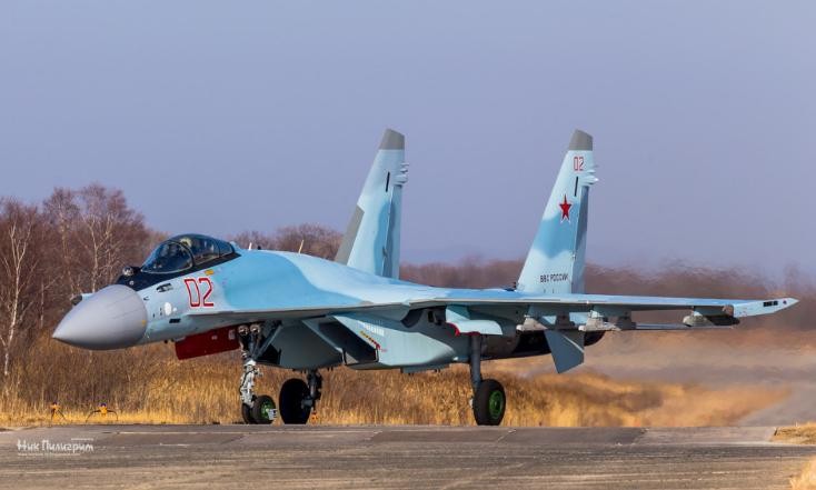 Máy bay chiến đấu Su-35 Nga. Ảnh: Sina Trung Quốc.
