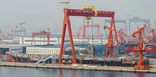 Trung Quốc chế tạo tàu sân bay nội đầu tiên Type 001A. Ảnh: Thời báo Hoàn Cầu.