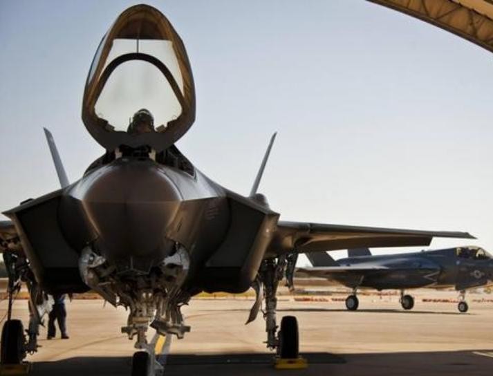 Ngày 30/10/2017, hai máy bay chiến đấu tàng hình F-35A của không quân Mỹ đã bay đến Nhật Bản. Ảnh: Sina.