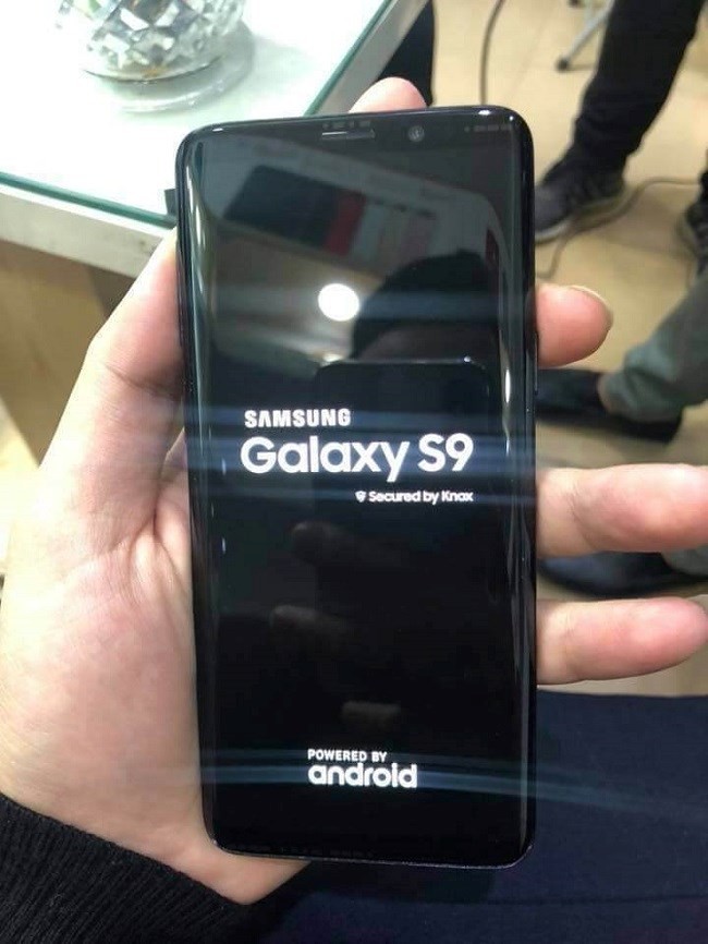 Xuất hiên hình ảnh Galaxy S9 'bằng xương bằng thịt' đầu tiên - Ảnh 2