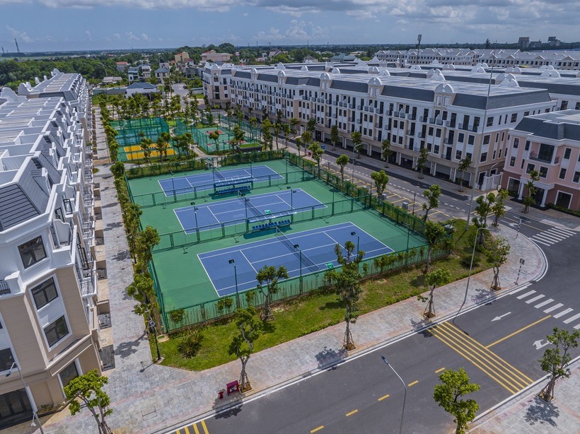 Không chỉ là khu đô thị đáng sáng bậc nhất Quảng Trị, Vincom Shophouse Royal Park còn là “miền đất hứa” với nhà đầu tư A4 (1).jpg
