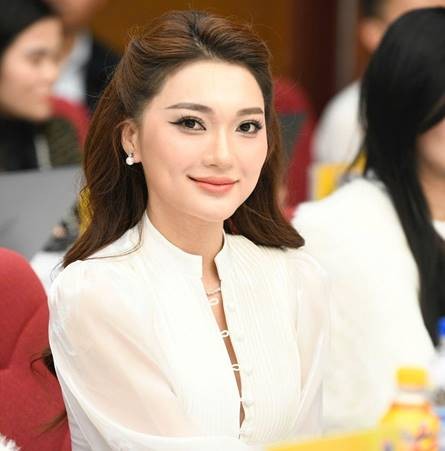 Người đẹp Nguyễn Ngọc Nữ tại sự kiện công bố giải thưởng “Bền Đam Mê”