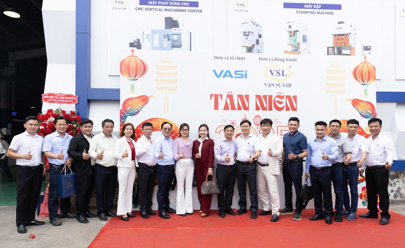 Đại diện THACO INDUSTRIES tham dự chương trình Tân xuân VASI