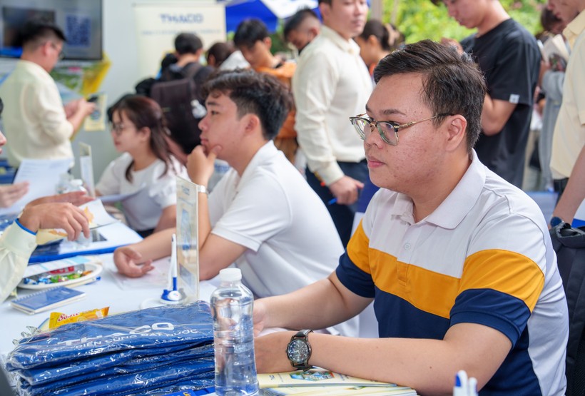 220 sinh viên đã tham gia ứng tuyển các vị trí việc làm tại THACO và các TĐTV