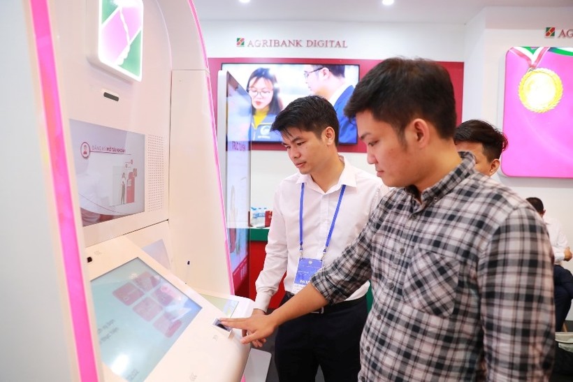 Ảnh 7 - Agribank Digital – ngân hàng số hiện đại, dịch vụ tiện ích đáp ứng nhu cầu đa dạng của khách hàng từ thành thị tới nông thôn.jpg