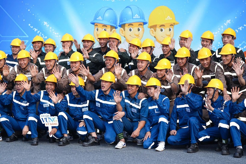 Hơn 200 thí sinh miền Bắc khai màn Hội thi Tay nghề giỏi Hòa Phát lần thứ nhất năm 2025 ảnh 1